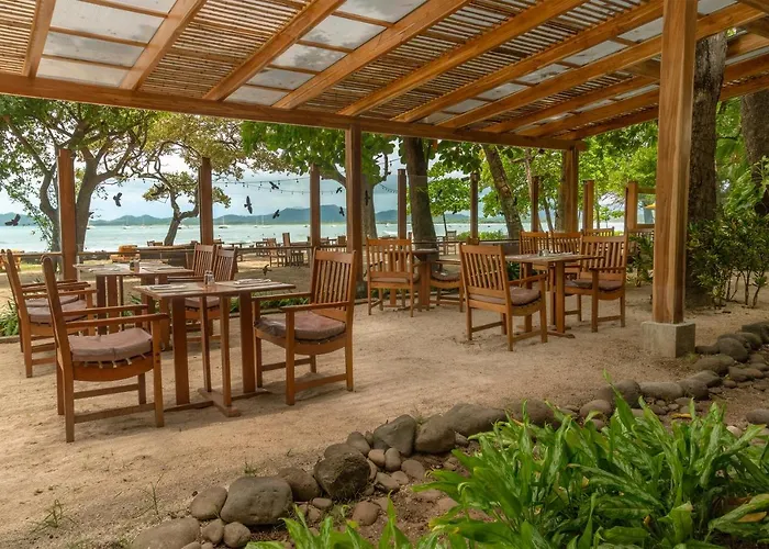 Hotel Capitan Suizo Beachfront Boutique