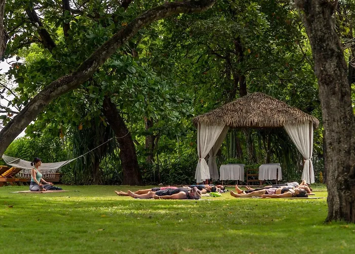 Hotel Capitan Suizo Beachfront Boutique Tamarindo