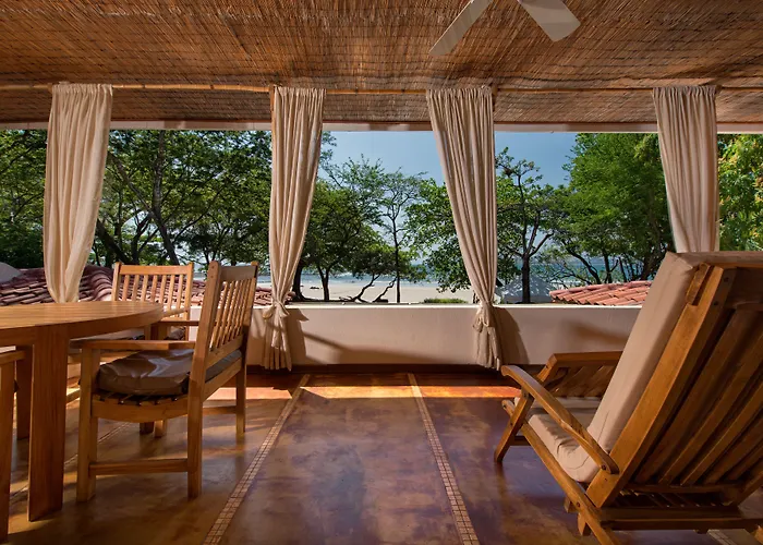 Capitan Suizo Beachfront Boutique Hotel