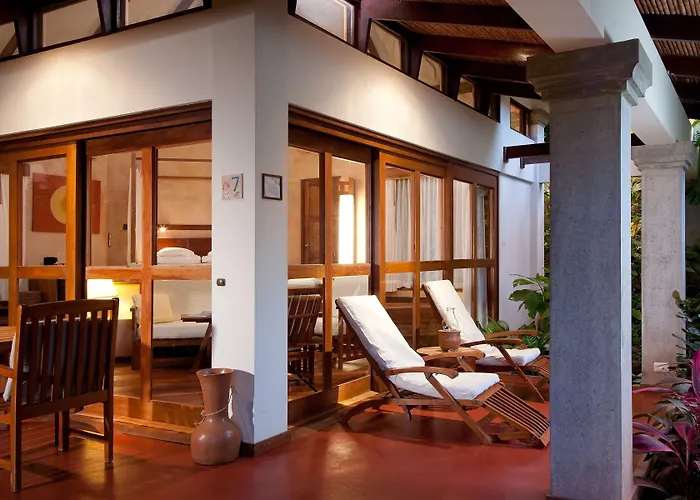 Capitan Suizo Beachfront Boutique Hotel