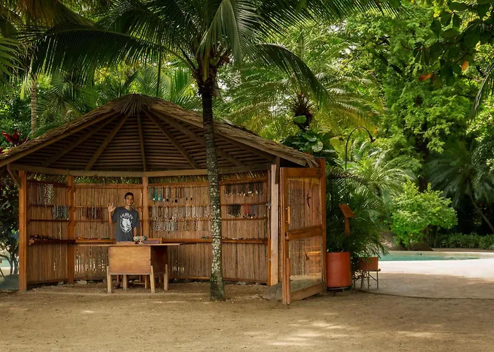 Capitan Suizo Beachfront Boutique Tamarindo