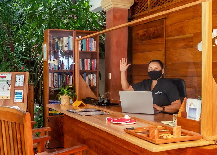 Capitan Suizo Beachfront Boutique Hotel