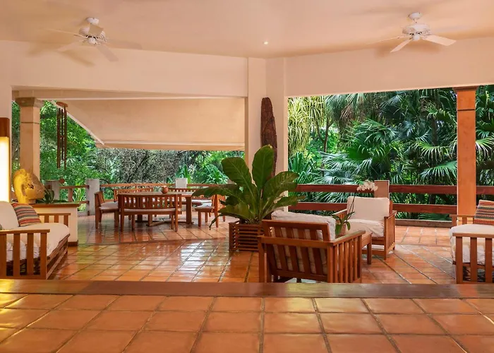 Capitan Suizo Beachfront Boutique Tamarindo