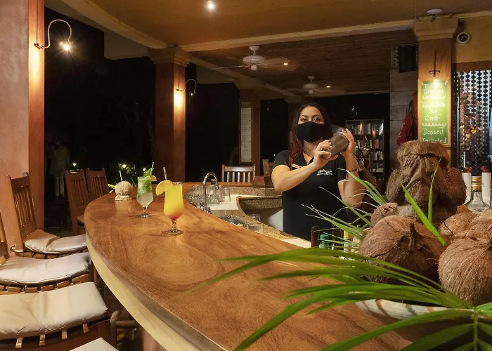 Capitán Suizo Beachfront Boutique