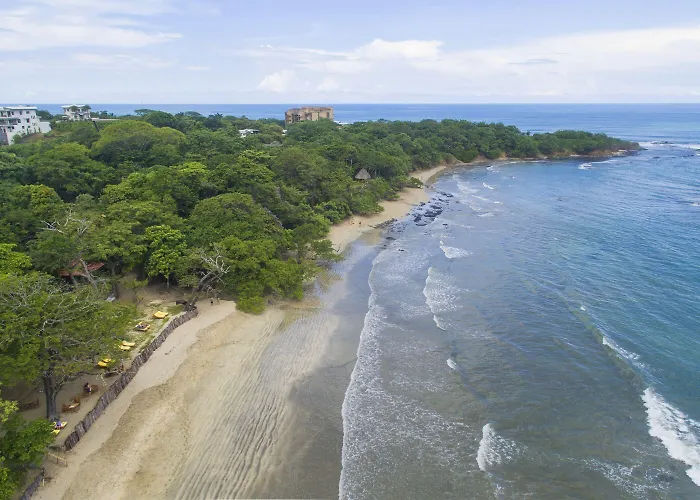 Capitán Suizo Beachfront Boutique Hotel Tamarindo